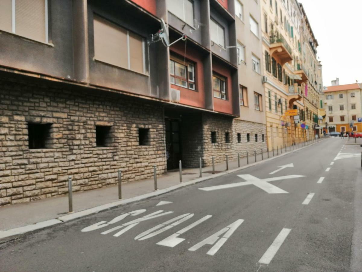 My Sun Apartment Rijeka Ngoại thất bức ảnh